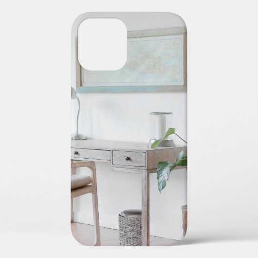 カーテン付近の空机 Case-Mate iPhoneケース (裏面)