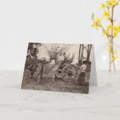 カートはマンダレイ、ビルマで2頭のウシによって引っ張りました カード (黄色い花)