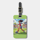 カートゥーンの女の子がサッカーをプレー | 名前入り ラゲッジタグ (正面縦)