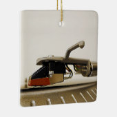 カートリッジマクロショット – セラミックオーナメント (右)