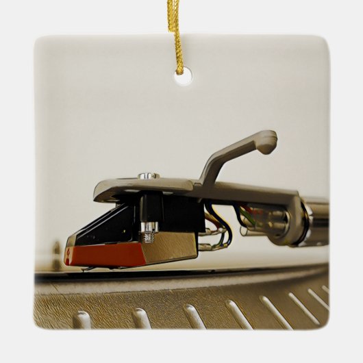 カートリッジマクロショット – セラミックオーナメント (正面)