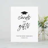 カードとギフトのミニマリスト卒業パーティーのサイン (スタンド正面)