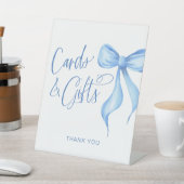 カードとギフトコケットブルーボウ 台座サイン (インサイチュ)