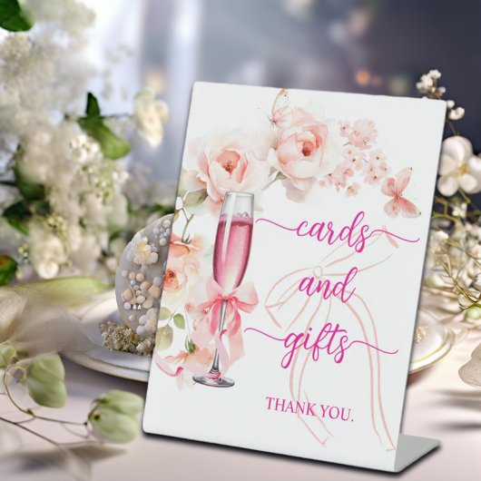 カードとギフト赤面バラ 台座サイン