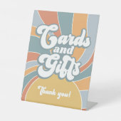 カードとギフトGroovyレトロサンシャインベビーシャワー 台座サイン (正面)