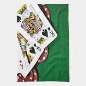 カードにグリーンテーブルのトランプのポーカーを示します キッチンタオル (縦)