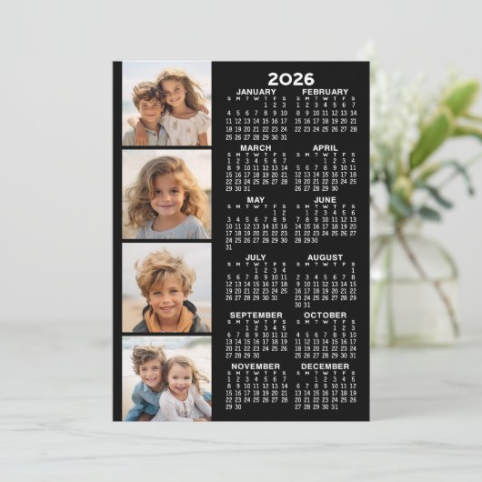 カードに4枚のフォトコラージュが付いたカレンダー 案内状 (スタンド正面)