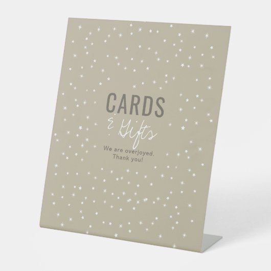 カードギフトアドベンチャーがニュートラルなトープの星を待つ 台座サイン (正面)