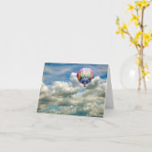 カード – 飛行中の熱気球 (黄色い花)