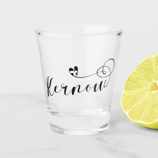 カーナウ国旗のハート、コーンウォール ショットグラス (正面)