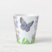 カーナーブルー – 絶滅の危機に瀕している野生のルパン カフェラテマグ (正面)