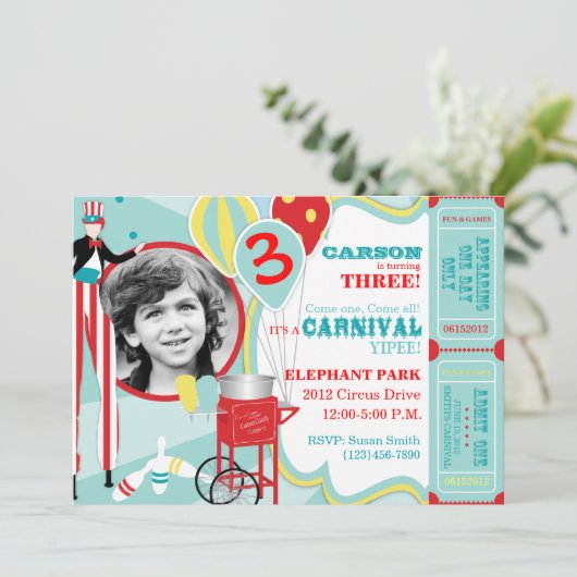 カーニバルの支柱の歩行者及び綿菓子の誕生日 招待状 (スタンド正面)