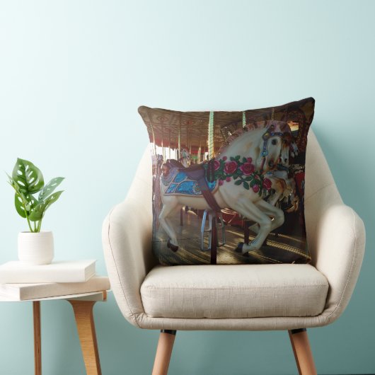 カーニバルフェア回転木馬馬写真 クッション (椅子)