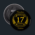 カーネリア結婚ン・ジェムストーンの17周年 栓抜き<br><div class="desc">17年祝のデザイン。このデザインは、黒い背景に黄色（カーネリアン）色の月桂樹デザインを持っている。カーネリア伝統的ンはこの大事な行事の宝石だ。文字読カルネリアン17周年。結婚17年目祝のロマンチックなデザイン。このもしデザインの救済下に連絡頼カスタマイズ、彼らはこの文字の下にあるデザイナーのボタンです。</div>