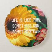 カーネーションとイエローガーベラ ラウンドクッション (正面)