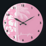 カーネーションピンクの熱帯ハイビスカス；サマーパーム ラージ壁時計<br><div class="desc">この可愛いトロピカルカーネーションピンクのトロピカルハイビスカスパターンデザイン!ヤシエレガントの木はまだ夏のビーチテーマを追加モダン感じする。私たちの店、トレンディー結婚の、このパターンを見にカッコいいは、モノグラムの贈り物、トロピカルなテーマを含む素晴らし多くのカスタマイズ可能な製品にガーリーこのパターンを保存する日付ポストカードと目的地の結婚式の招待状!感謝!</div>