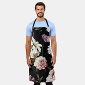 カーネーション、カモミールの花、黒いパターン。 エプロン (着用した状態)