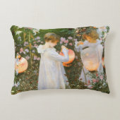 カーネーション、リリー、リリー、バラbyジョン・シンガーSargent アクセントクッション (正面)