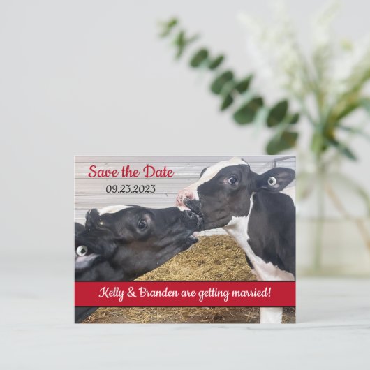 カーブキスをするウエディング日付を保存 ポストカード (スタンド正面)