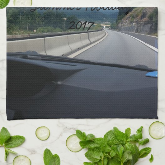 カーホリデーマウンテンズヨーロッパオーストリア写真 キッチンタオル (折り畳み)