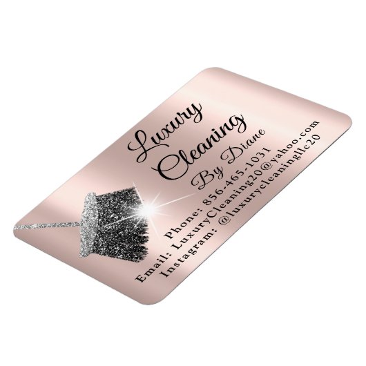 カーマグネット清掃サービスメイドハウス保ズ マグネット (左側)