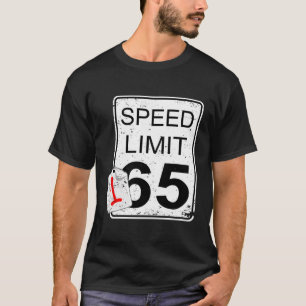 カーマニアのスピード制限標識 速い車 Tシャツ