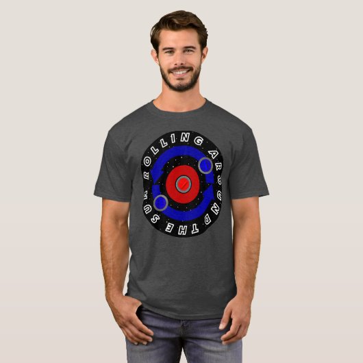 カーリングの石が地球の軌道のように転がる Tシャツ (正面フル)