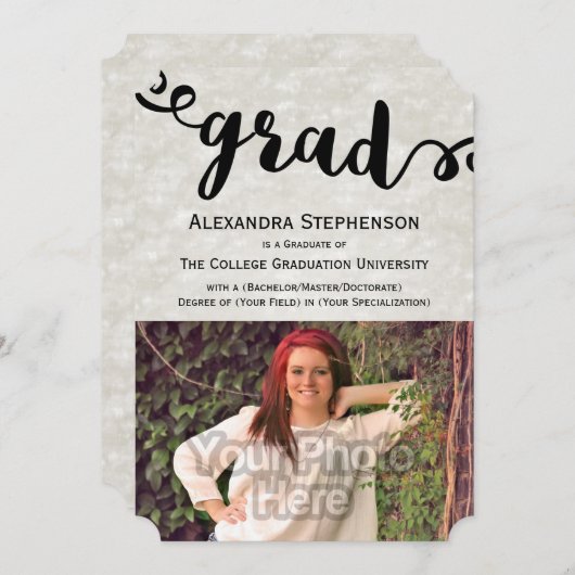 カーリーブラシスクリプトグラッド写真卒業 招待状 (正面/裏面)