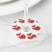 カールしたキツネ ワイングラスタグ (クローズアップ)