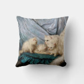 カール・カーラー・ホワイト・キャット・ファミリー クッション (裏面)