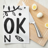 カー保ムアンド調理師オン引用文タイポグラフィ キッチンタオル (四つ折り)