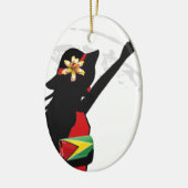 ガイアナの女の子の楕円形のオーナメント セラミックオーナメント (左)