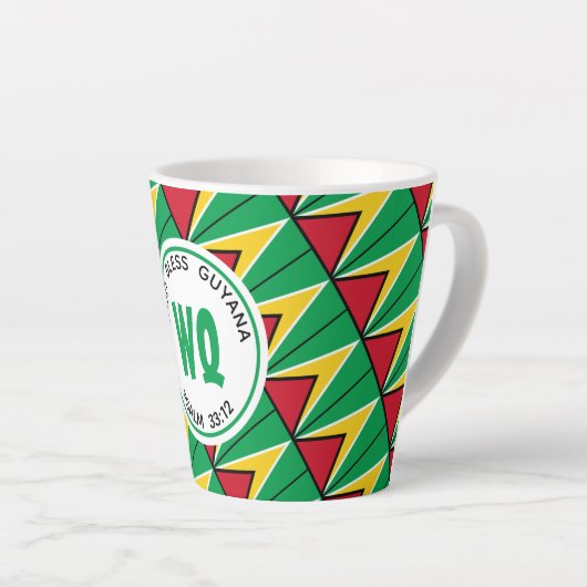 ガイアナ国旗のカスタマイズ可能なガイアナ カフェラテマグ (右アングル)