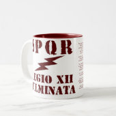 ガイウス・ユリウス・カエサルの第12ローマ軍隊のコーヒー・マグ ツートーンマグカップ (正面左)