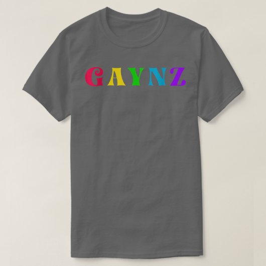 ガイズゲイジムスポーツ同性愛者LGBQTカラフル引用文 Tシャツ (デザイン正面)