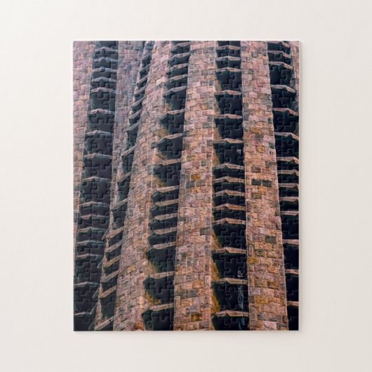 ガウディ建築バルセロナ。 ジグソーパズル (縦)