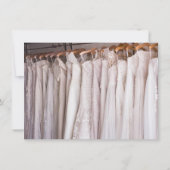 ガウン結婚の写真を撮ってくれるか？ 招待状 (裏面)