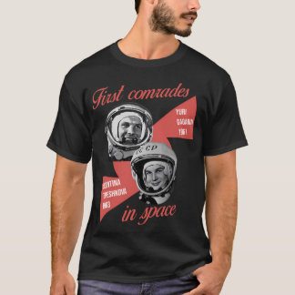 ガガリンとテレシコワ宇宙飛行士初の同志 Tシャツ