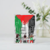 ガザのパレ絵を描スティナ国旗の子ども ポストカード (スタンド正面)