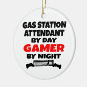 ガスステーション付き添い人ゲーマー セラミックオーナメント (左)