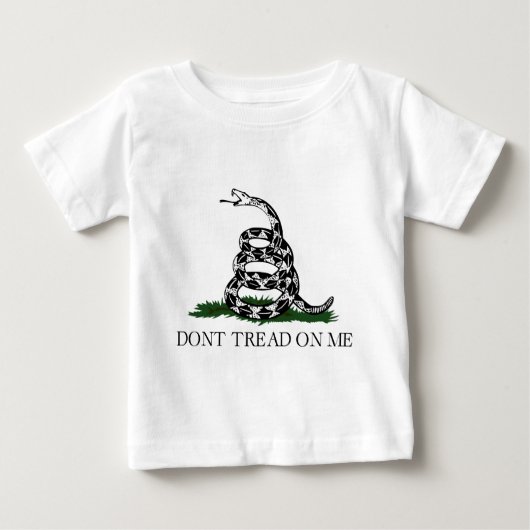 ガズデンの旗は"私で踏みません" ベビーTシャツ (正面)