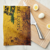 ガズデンの黒くグランジな旗 キッチンタオル (四つ折り)