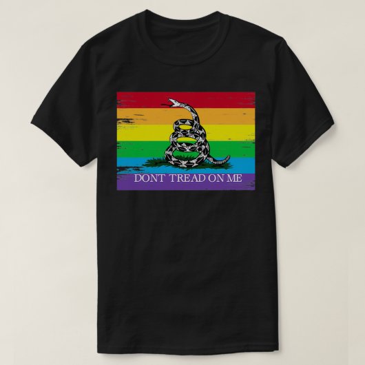 ガズデン国旗LGBT Donamp39tが私のリバタリアを踏む Tシャツ (デザイン正面)