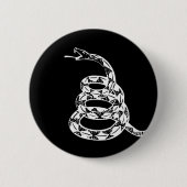 ガズデン旗 Don't Tread on Me 黒と白 缶バッジ (正面)