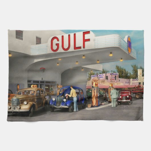 ガソリンスタンド – アメリカ素晴らしのロードトリップ1939 キッチンタオル (横)