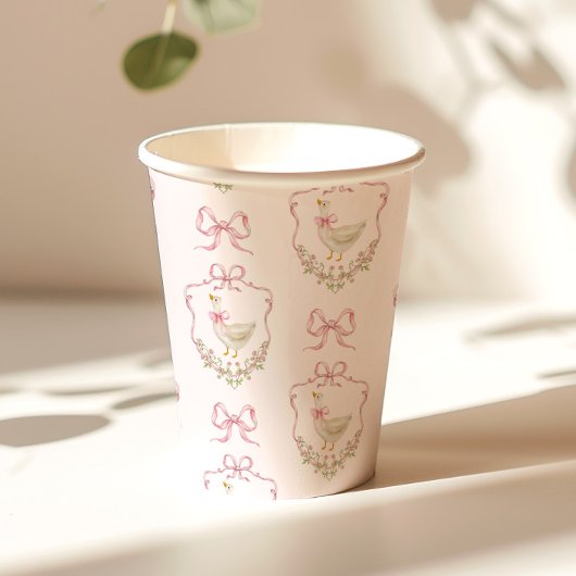 ガチョウ間抜けピンクの弓の紋章ヴィンテージの赤ちゃんシャワー 紙コップ