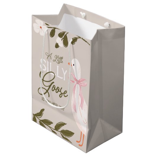 ガチョウ間抜けピンクボーガールベビーシャワー抱き枕 ミディアムペーパーバッグ (正面アングル)