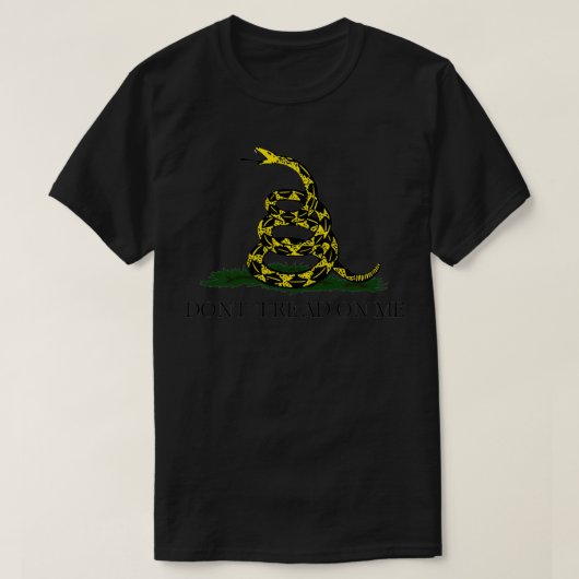 ガッズデン国旗は私に踏み出さないようにLibertarian 2ndアーメン Tシャツ (デザイン正面)
