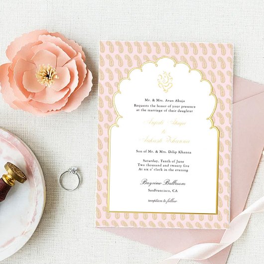 ガネシュエレガントインディアンス結婚ピンクと金ゴールド 箔招待状
