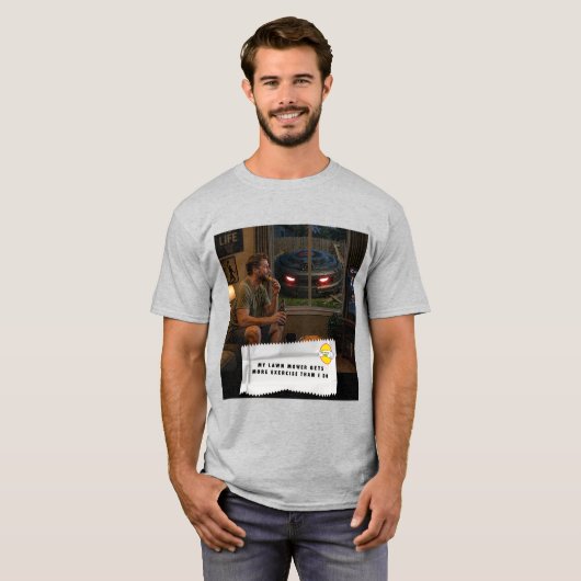 ガムの包み紙ジョーク ロボット芝刈り機Tシャツ Tシャツ (正面フル)